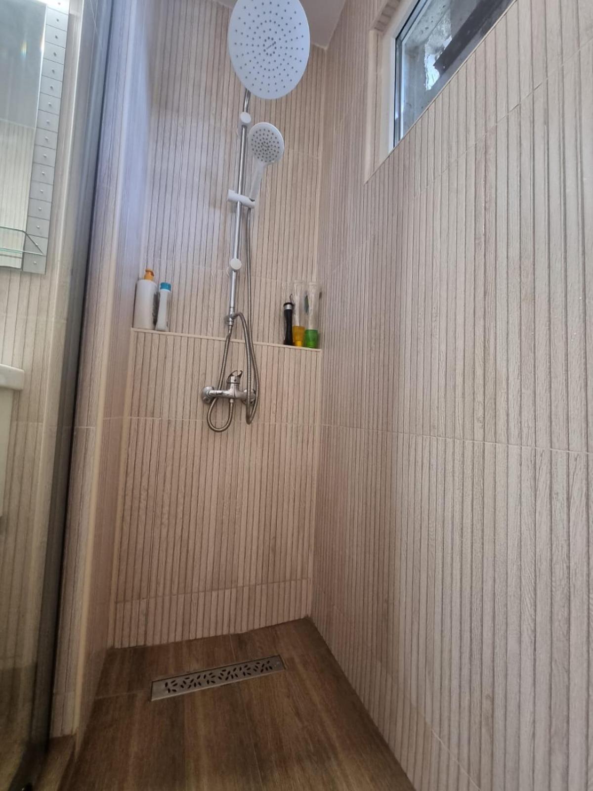 شقة Apartament Denis Orşova المظهر الخارجي الصورة