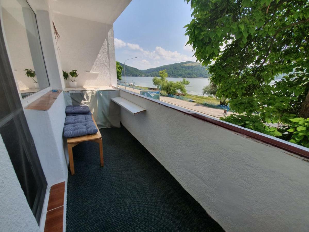 شقة Apartament Denis Orşova المظهر الخارجي الصورة