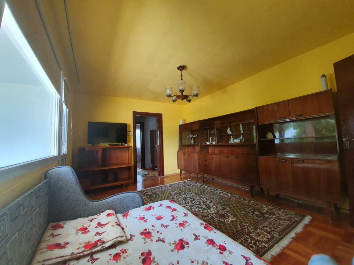 شقة Apartament Denis Orşova المظهر الخارجي الصورة