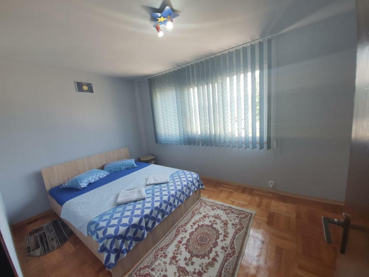 شقة Apartament Denis Orşova المظهر الخارجي الصورة