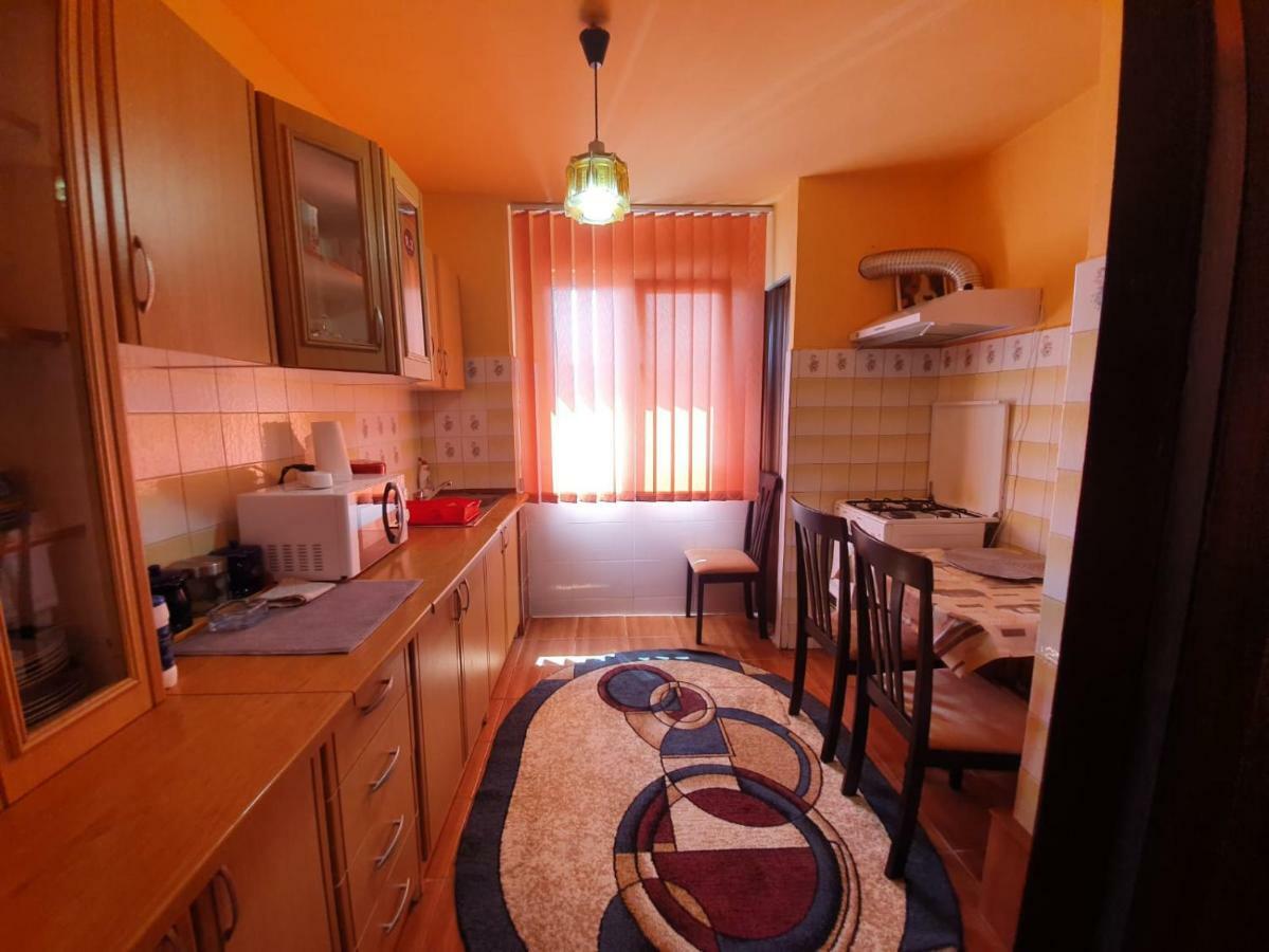 شقة Apartament Denis Orşova المظهر الخارجي الصورة